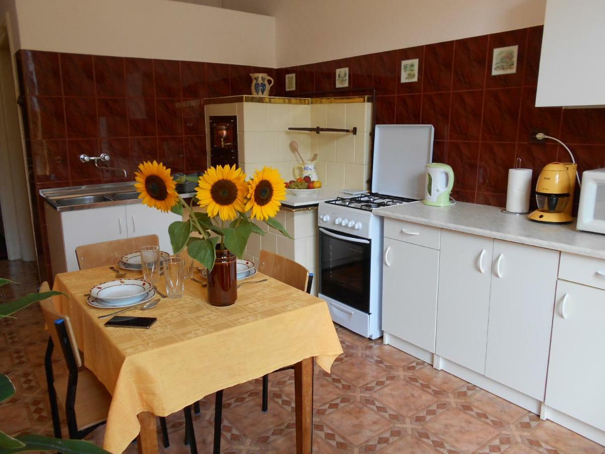Apartament Krakowski Styl Bagian luar foto