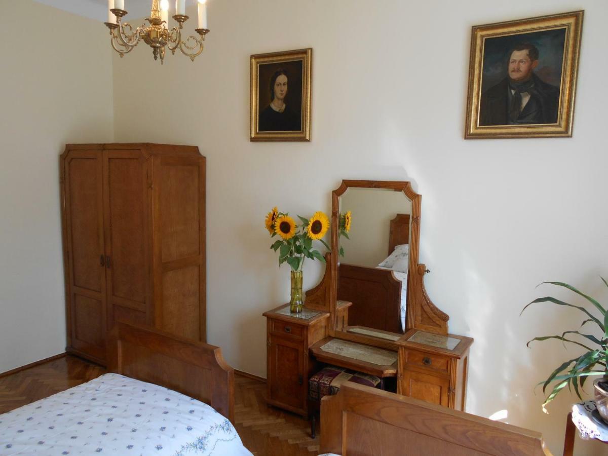 Apartament Krakowski Styl Bagian luar foto